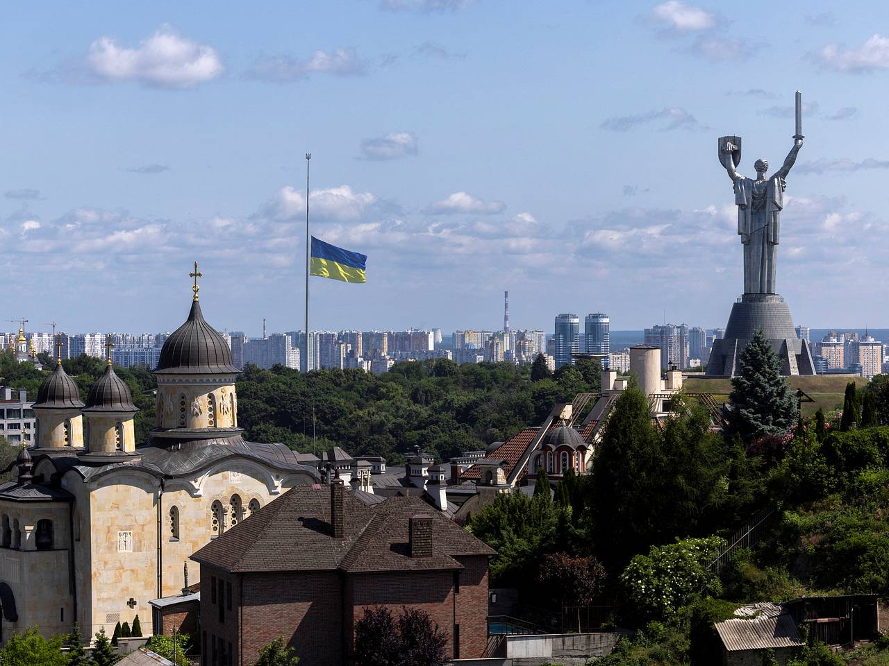 НАТО предупредили об опасности бесполетной зоны над Украиной