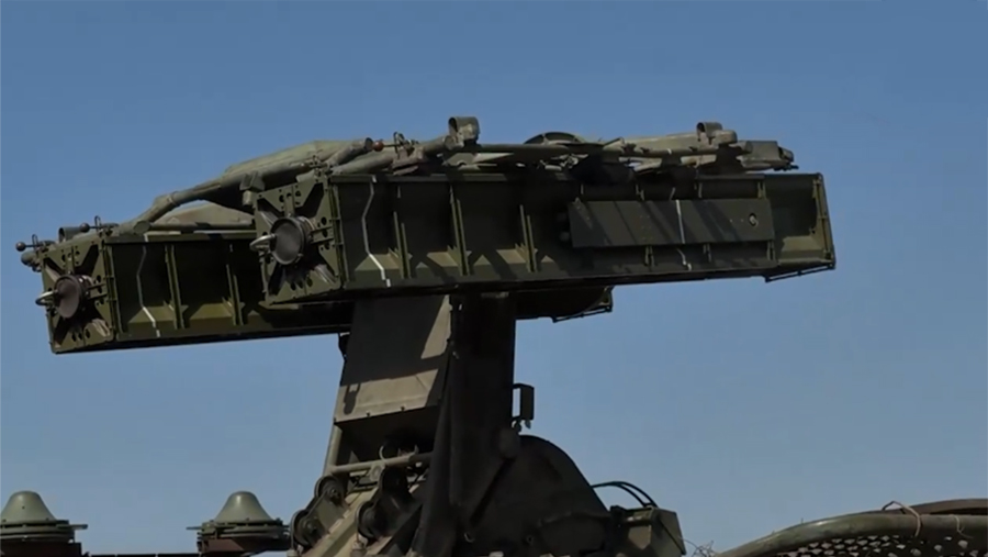 Расчет ЗРК «Стрела-10» уничтожил БПЛА ВСУ на красноармейском направлении
Расчет ЗРК «Стрела-10» уничтожил БПЛА ВСУ на красноармейском направлении